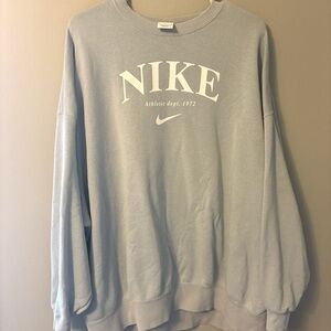 Nike Men's Light Gray Crewneck Sweater